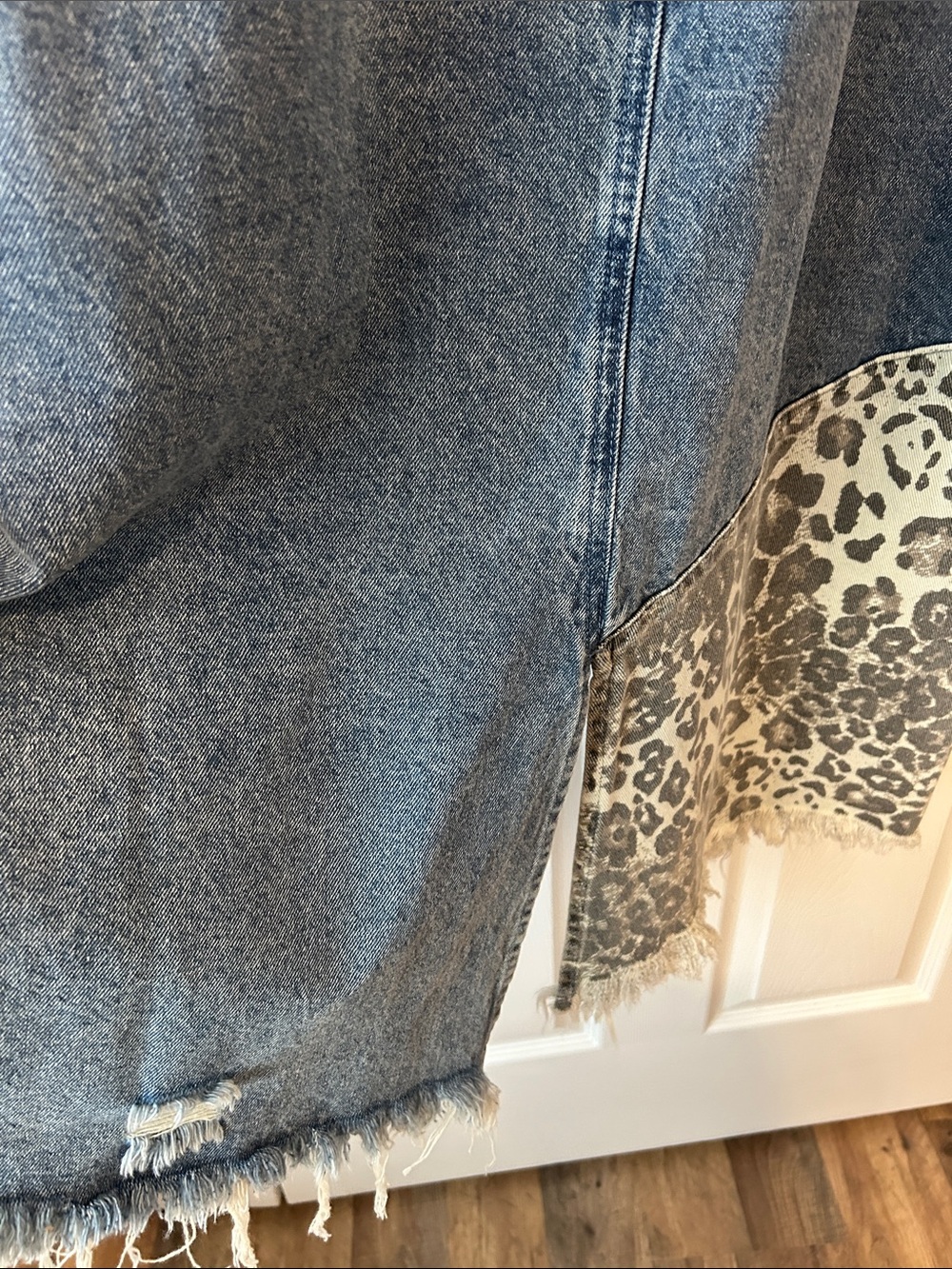 Oli & Hali Oversized Blue Denim Long Jacket with Leopard Panels - Picture 3 of 9